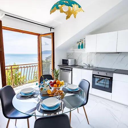 Lux Apartamento